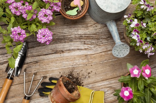 Seasonal garden care and quotation request for Blackwall